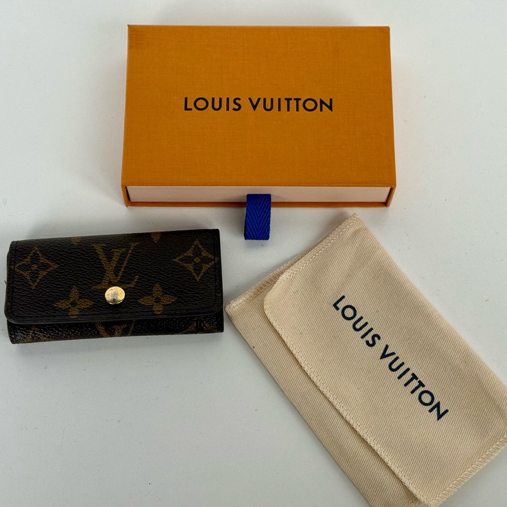 Louis Vuitton Monogram Vintage 4 Key holder